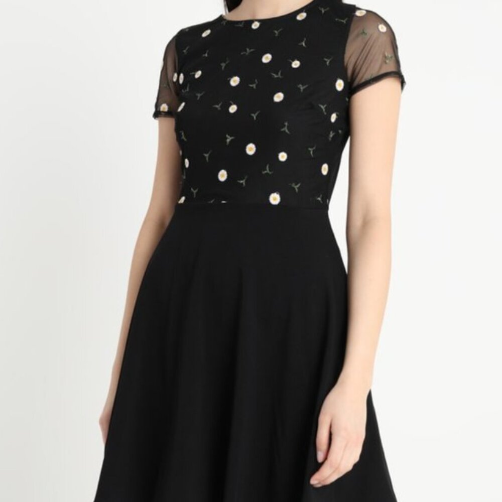 Make me an offer! DOROTHY PERKINS Embroidered Daisy Dress